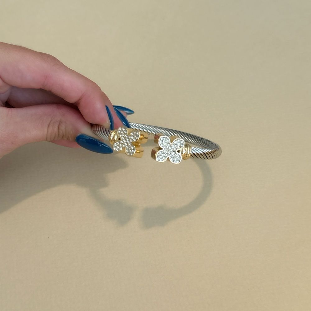 Clover bangle  M932 - Picture 3 of 4